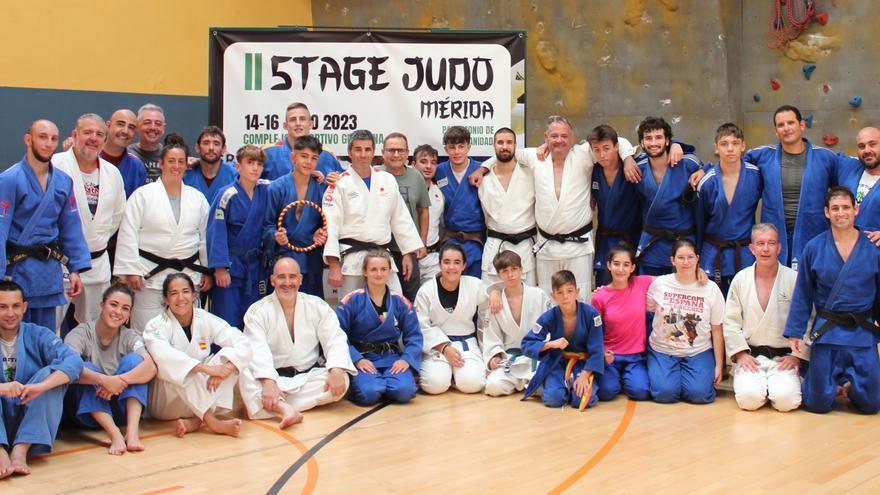 Felicidad en el judo emeritense