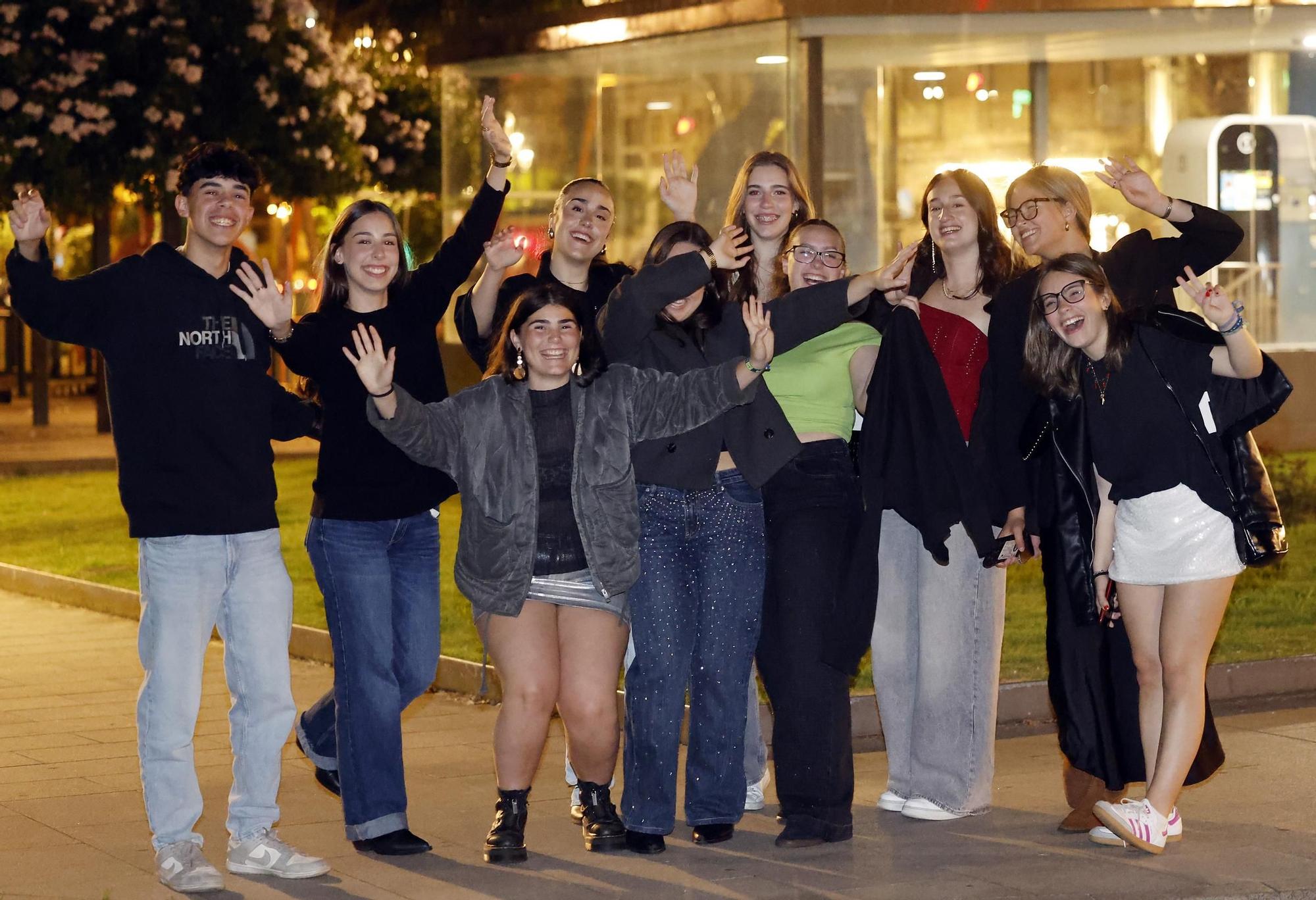 Estudiantes celebran el fin de los exámenes de la PAU y Universidad