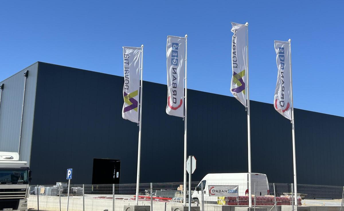 Primer almacen Passivhaus Plus del mundo, construido por Corban GES en Zaragoza,