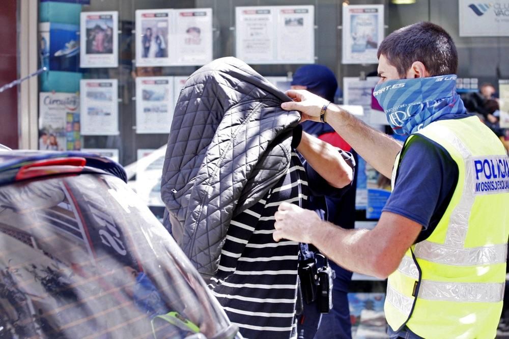 Escorcoll dels domicilis dels detinguts per la mort de Jordi Comas