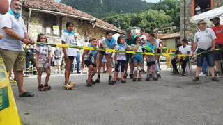 Bezanes se pone las madreñas: la localidad casina acoge su carrera mundial en calzado de madera (y estos son los sabrosos premios)