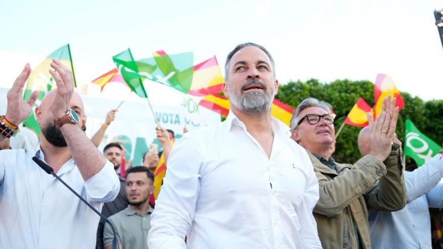 Abascal entra en campanya per consolidar Vox com a tercera força