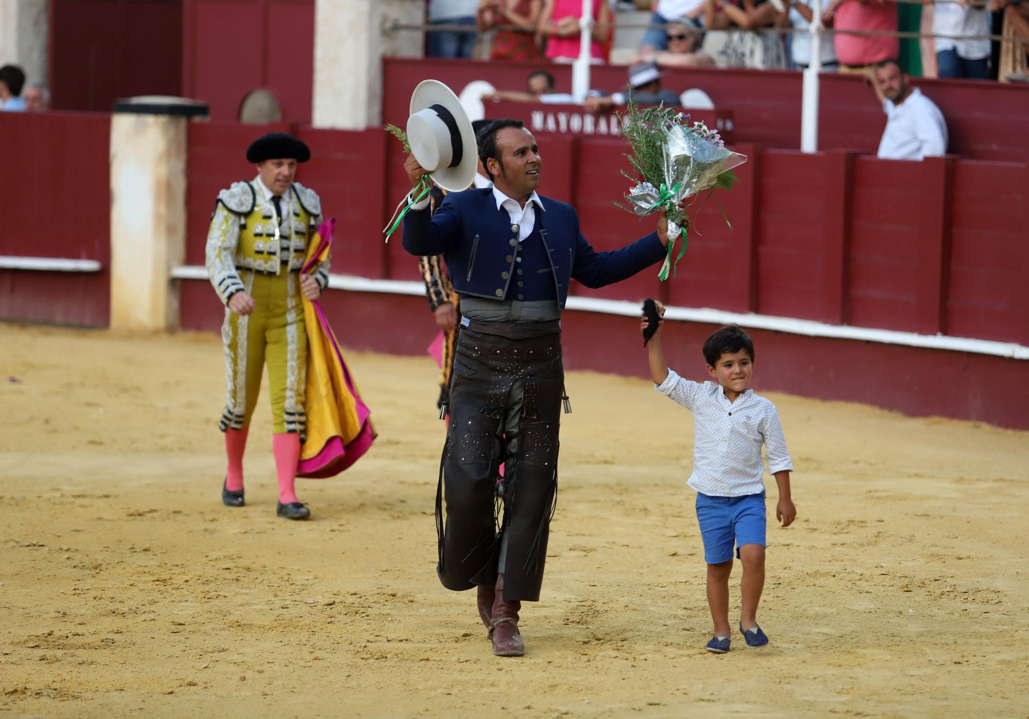 Rejones en la Feria de Málaga: Guillermo Hermoso y Ferrer Martín, doble Puerta Grande en Málaga