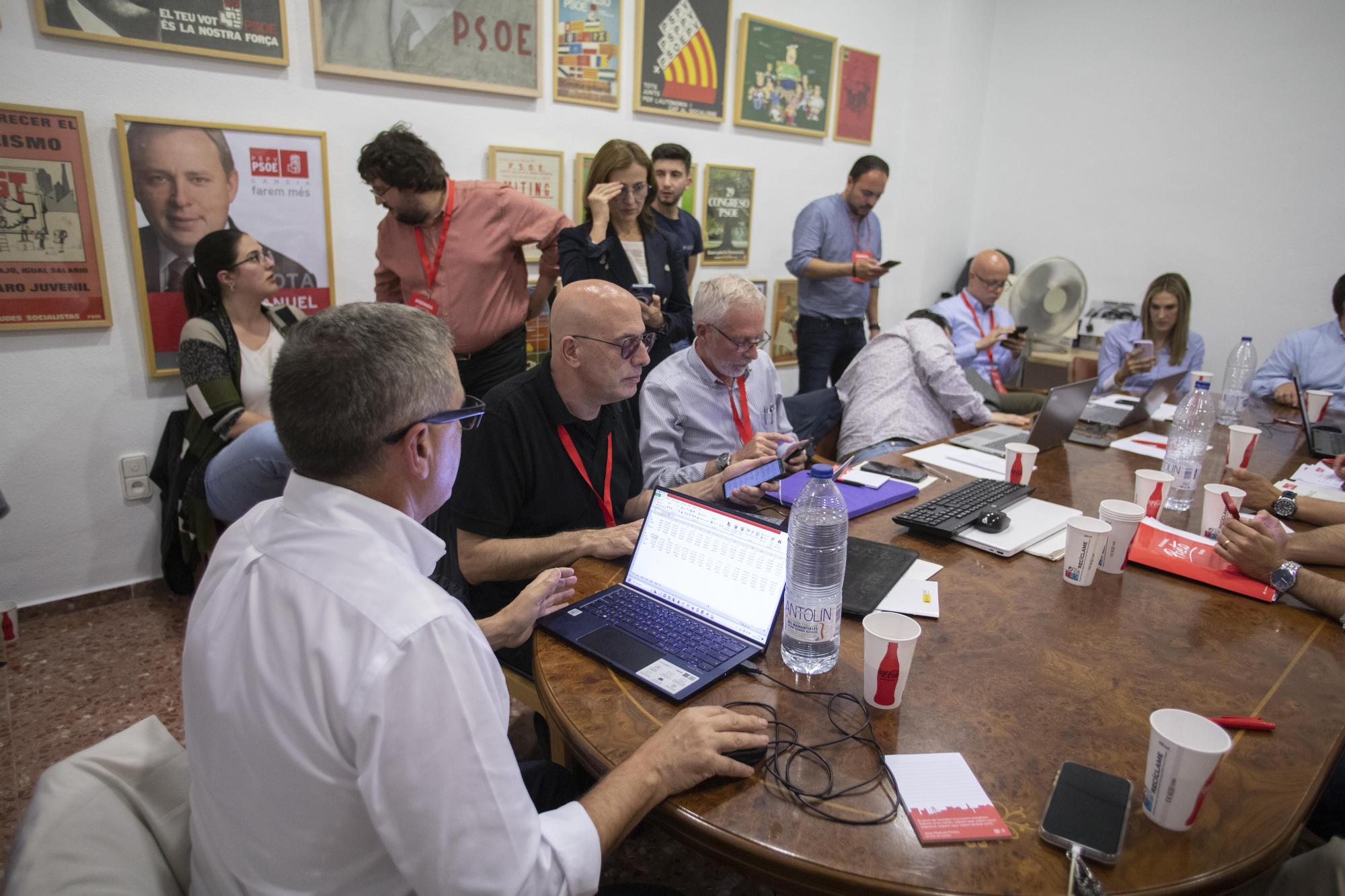 La celebración de la victoria del PSPV-PSOE de Gandia en la Casa del Poble