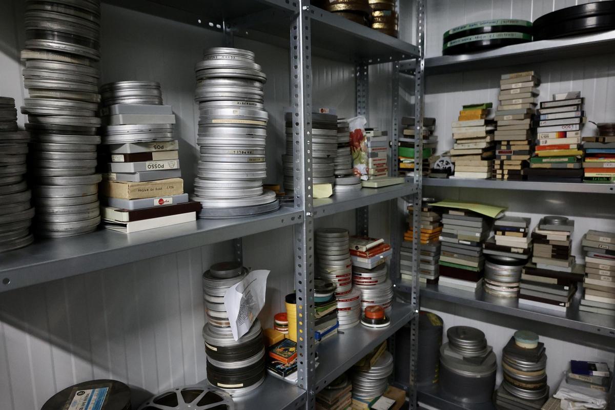 La sala refrigerada donde se encuentran almacenadas algunas de las películas de la Filmoteca