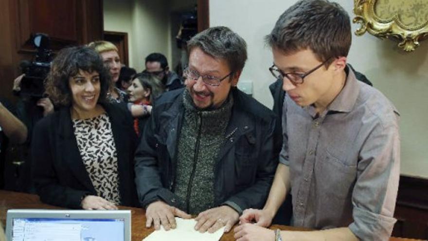 Podemos registra grupo en el Congreso con En Comú y En Marea