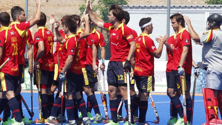 Los españoles celebran el final del Torneo Seis Naciones en el que han finalizado cuartos