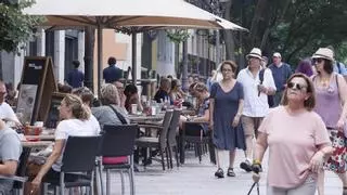 Guanyem es fa enrere i ara aprova l'ordenança de terrasses