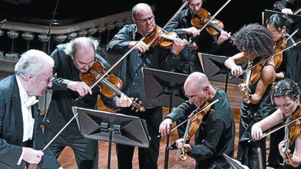 La orquesta Band Art, durante la actuación del lunes en el Palau de la Música Catalana.