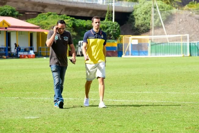 Entrenamiento de la UD Las Palmas en Barranco ...