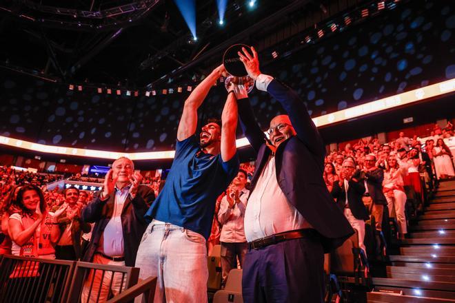 La celebración del Valencia Basket de la Liga Endesa en el Roig Arena, en imágenes