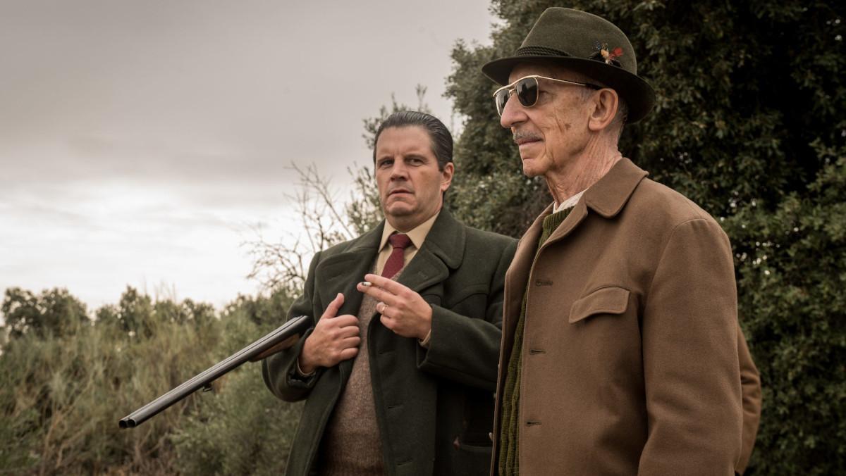 Xose A. Touriñán y Luis G. Gámez, como Fraga y Franco, en 'La canción'