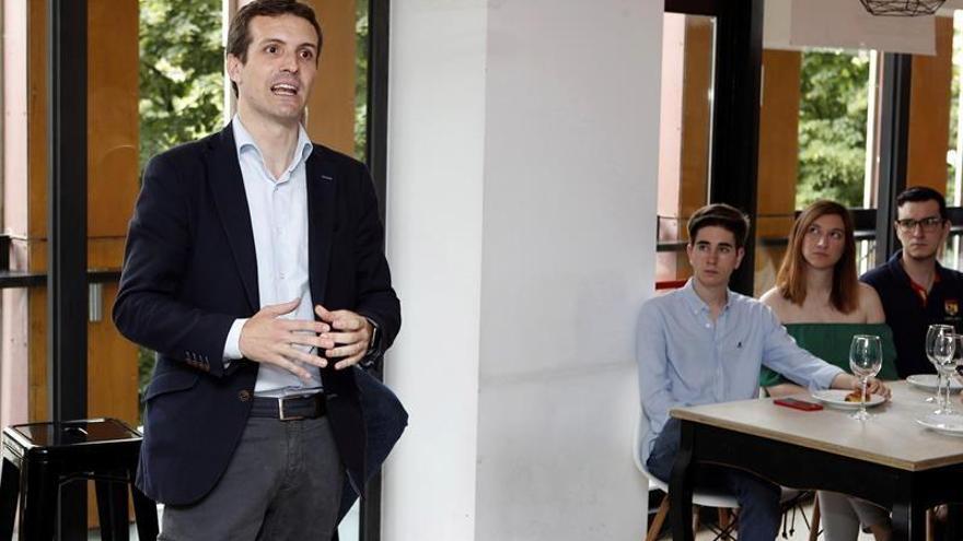 Casado lamenta la escasa participación de afiliados y pide libertad de voto