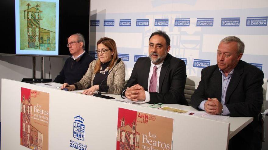 Por la izquierda Fernando Regueras, Mayte Martín Pozo, José Luis La Torre y José Ramos en la presentación de los actos sobre el Beato de Tábara