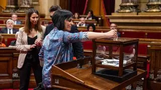 Aliança Catalana aprovecha la reforma del reglamento del Parlament para ganar protagonismo