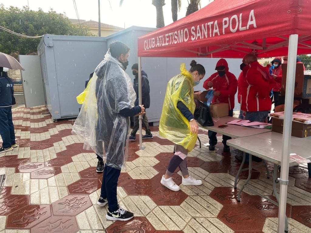 La 30 Mitja Marató Internacional Santa Pola amenazada por la lluvia