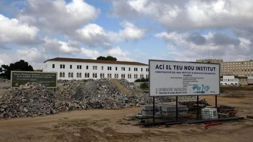 Compromís denuncia que Catalá no ha puesto &quot;ni un ladrillo&quot; para construir nuevos colegios en un año de legislatura