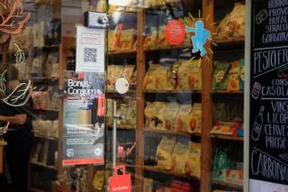 Desconcierto entre los comercios de Barcelona adheridos a los ‘Bonus Consum’: "No tengo ni idea de cómo funcionan"