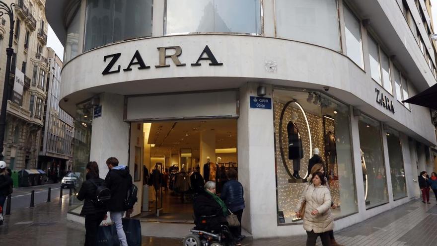 Zara pone a la venta su local estrella de la calle Colón de València -  Levante-EMV