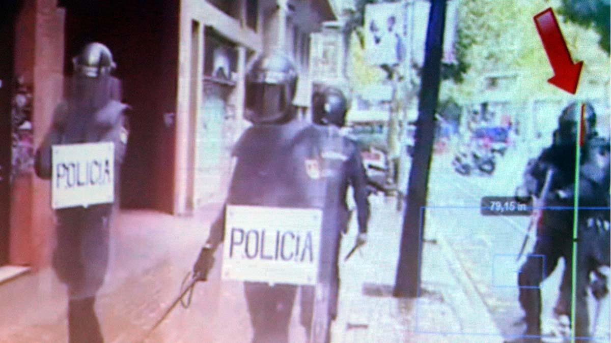 Identificado el agente de la Policía Nacional que disparó contra Roger Español.