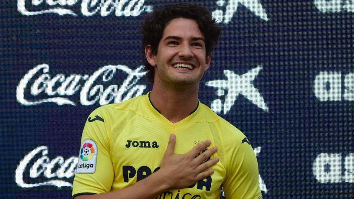 Alexandre Pato, el dia de su presentación como jugador del Villarreal