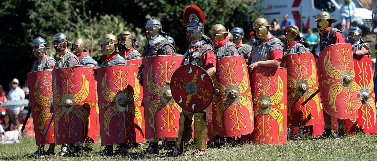 Legionarios romanos en la fiesta astur-romana que se celebraba en Carabanzo, Lena