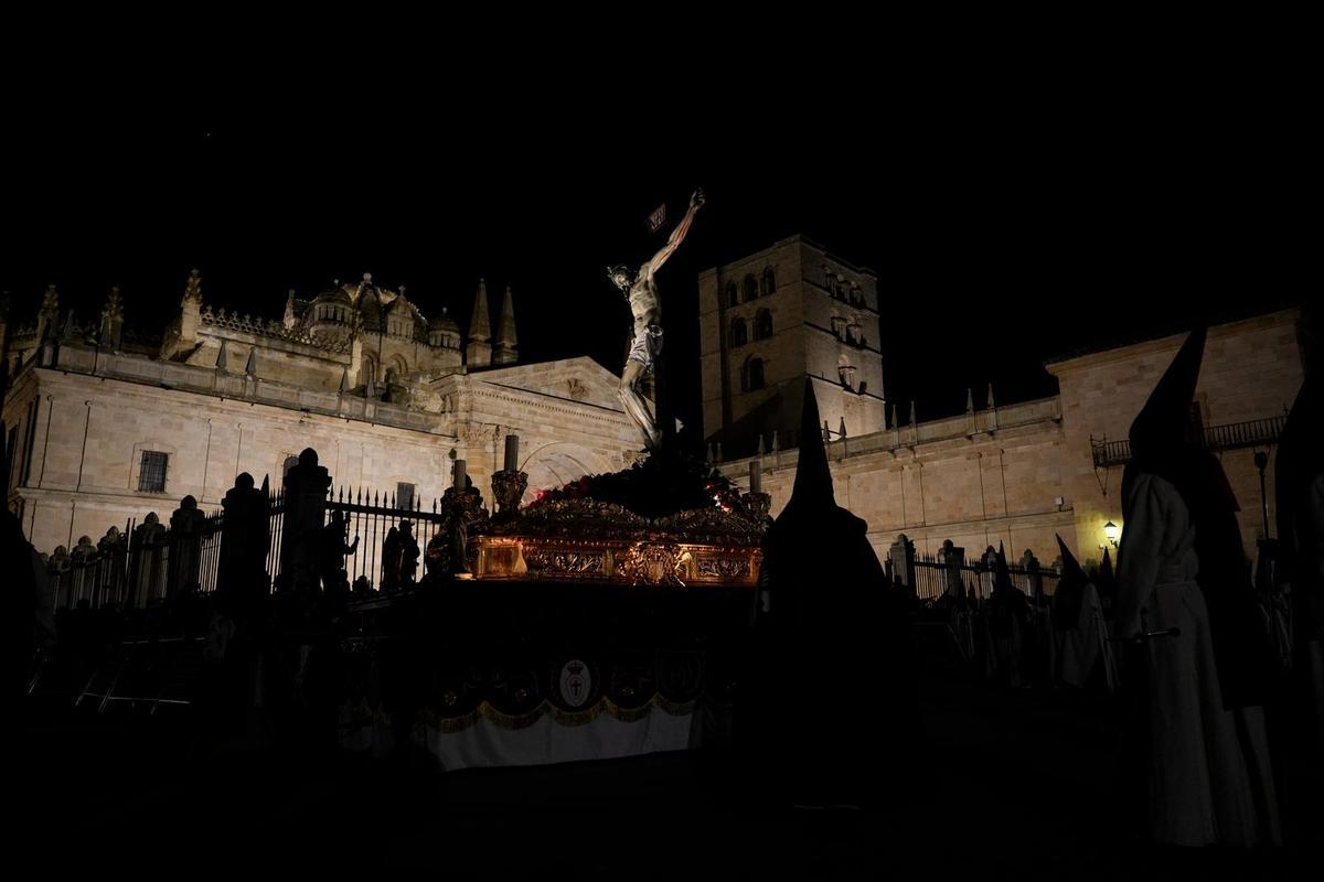 GALERÍA | Las imágenes más impresionantes de la procesión del Silencio este Miércoles Santo en Zamora
