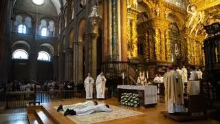 Emotiva ordenación de dos nuevos diáconos en la Catedral