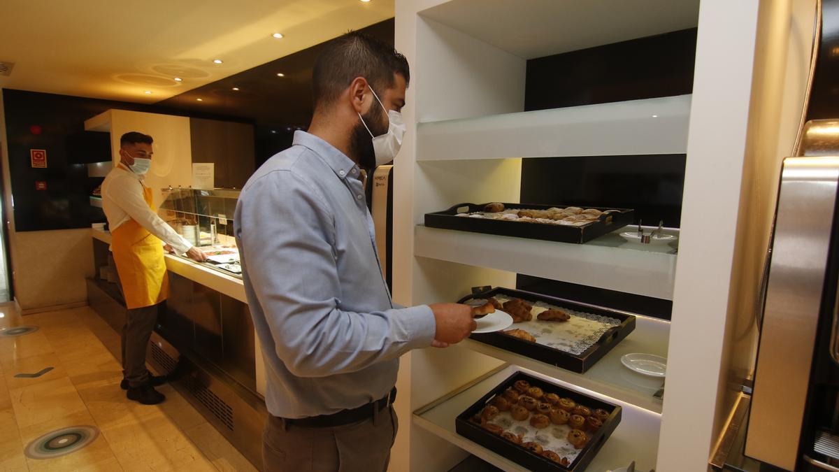 Tryp Córdoba Hotel | Buffet para desayunos.