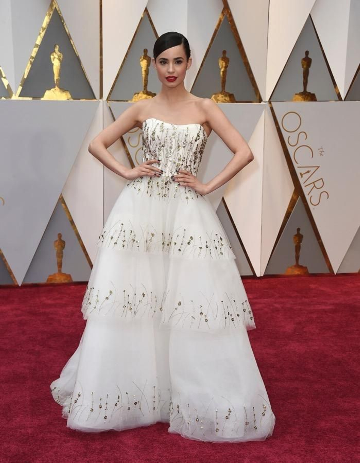 Premios Oscar 2017, Sofia Carson