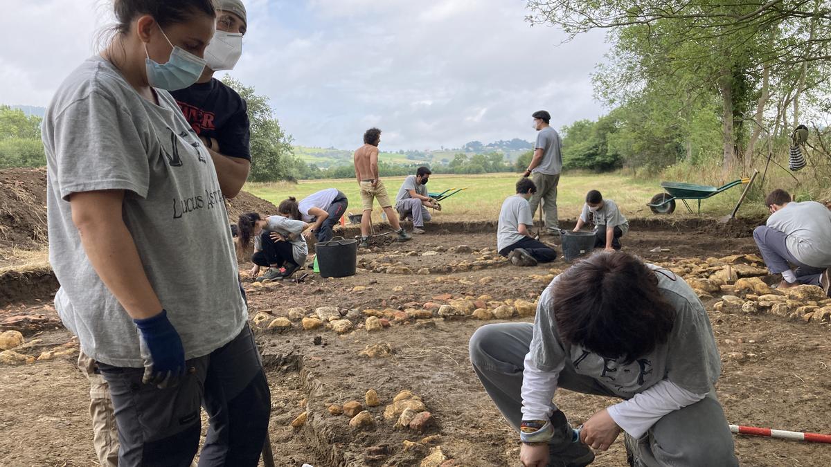 Las excavaciones en el yacimiento de Lucus Asturum (Llanera)