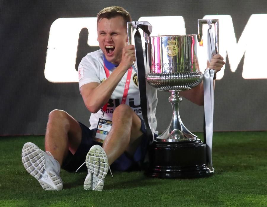 El Valencia y su afición celebran la Copa del Rey