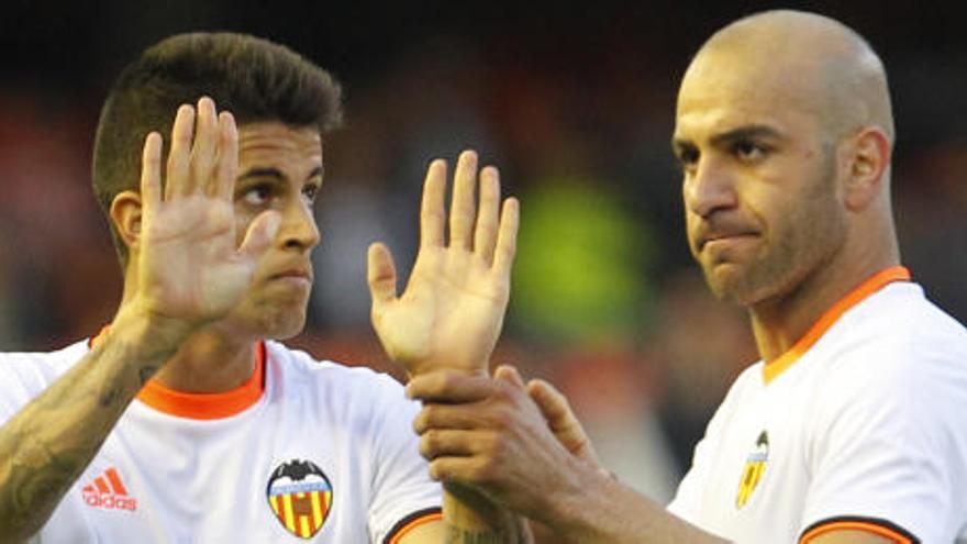 Joao Cancelo, reprendido por Abdennour