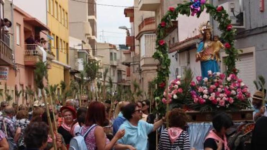 Multitudinaria Romería por María Auxiliadora en El Campello