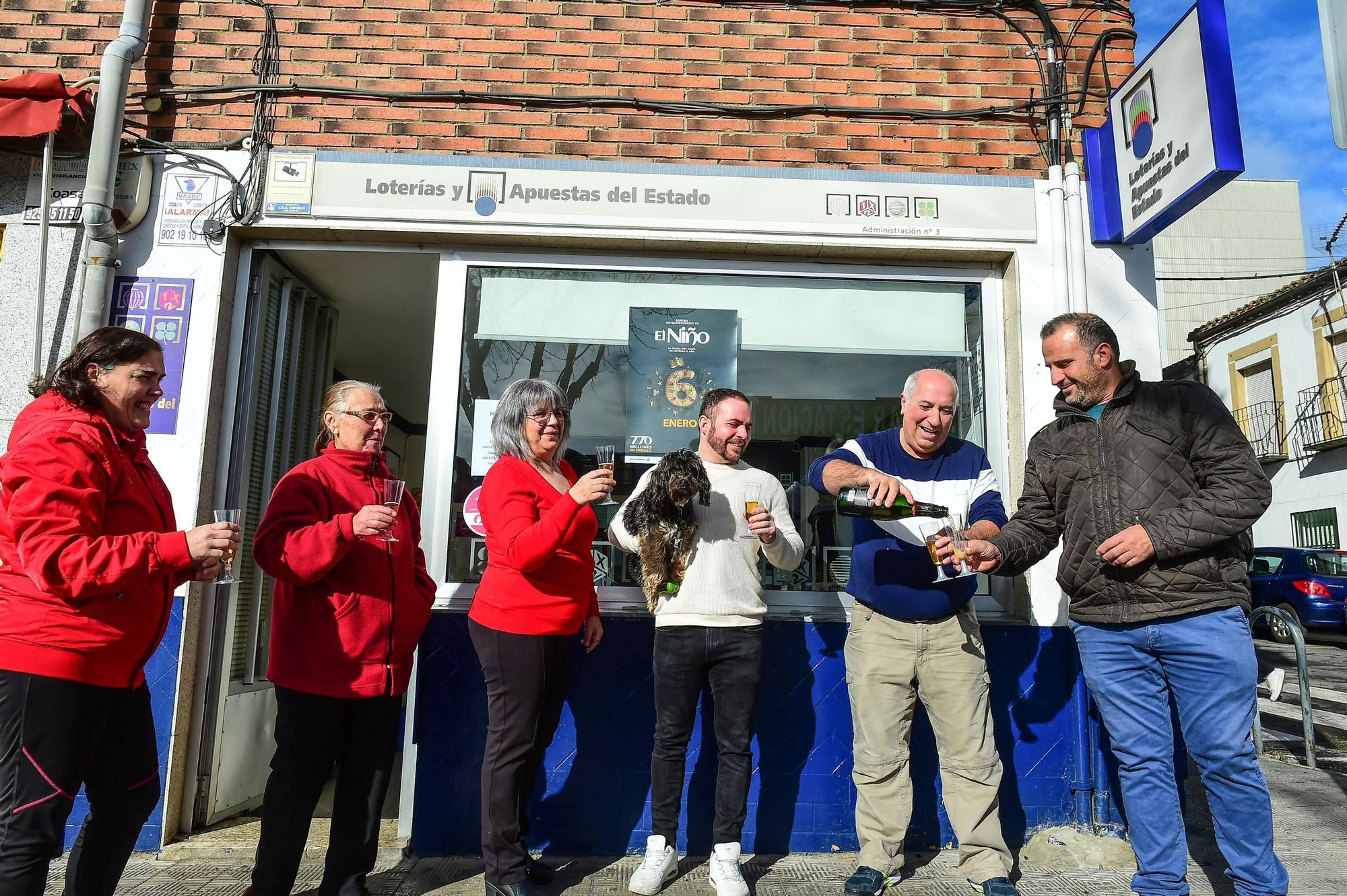 Así celebra Extremadura los premios de la Lotería del Niño
