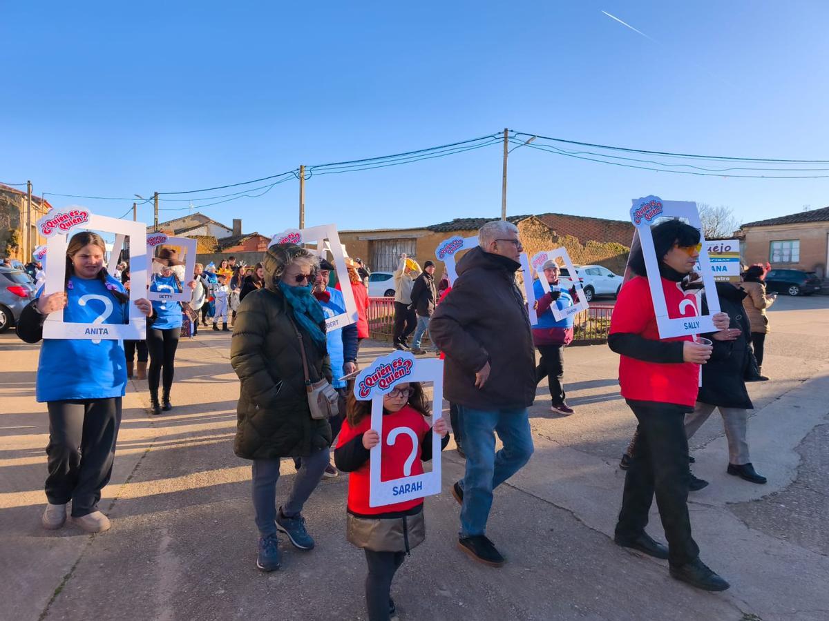 El Antruejo de Espigas recorre las calles de Villalube