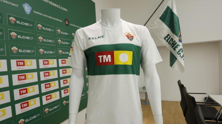 TM Grupo Inmobiliario ya luce en la franja verde de la camiseta del Elche CF