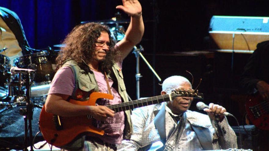 Raimundo Amador mostrará su fushion del flamenco y blues en los jardines de Viveros