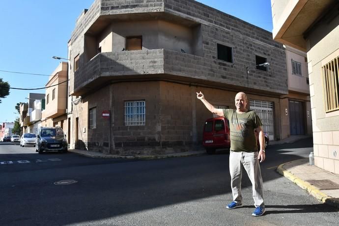 Casa abandonada llena de palomas en Ingenio