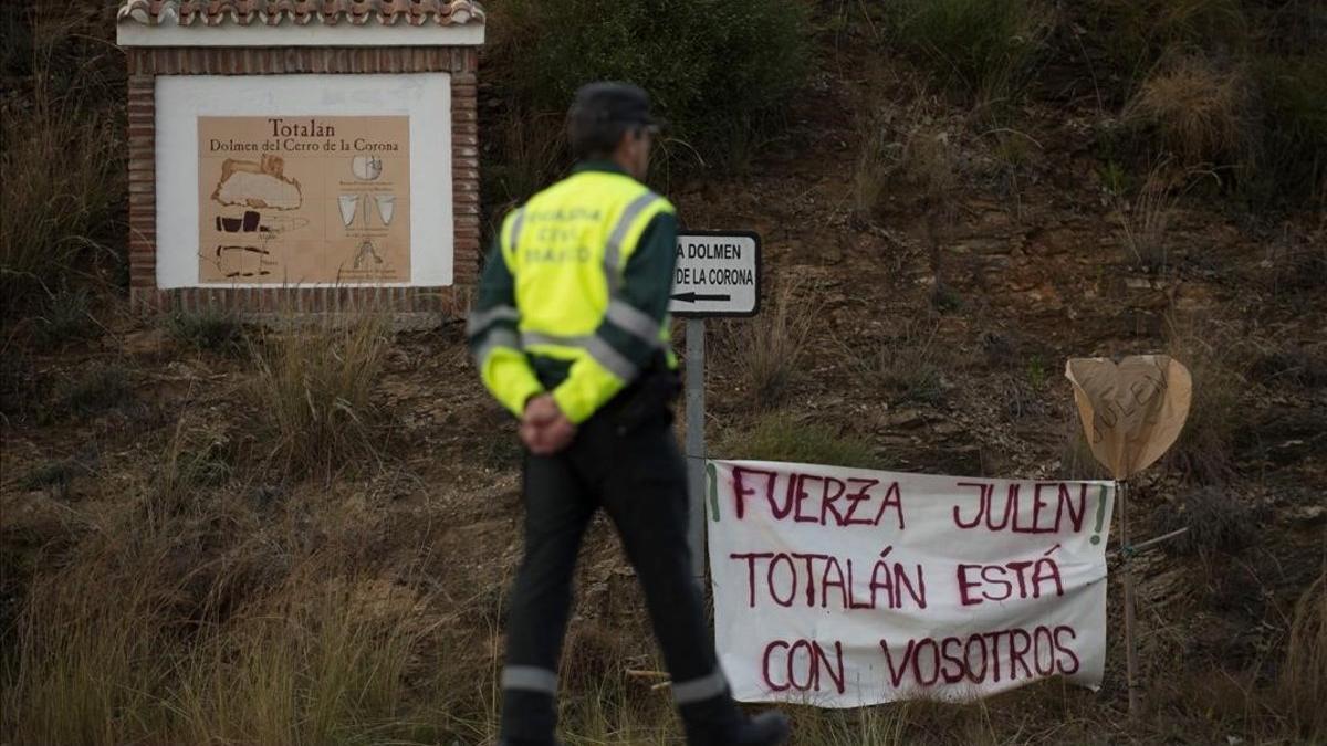 Un guardia civil, durante el operativo de rescate de Julen.