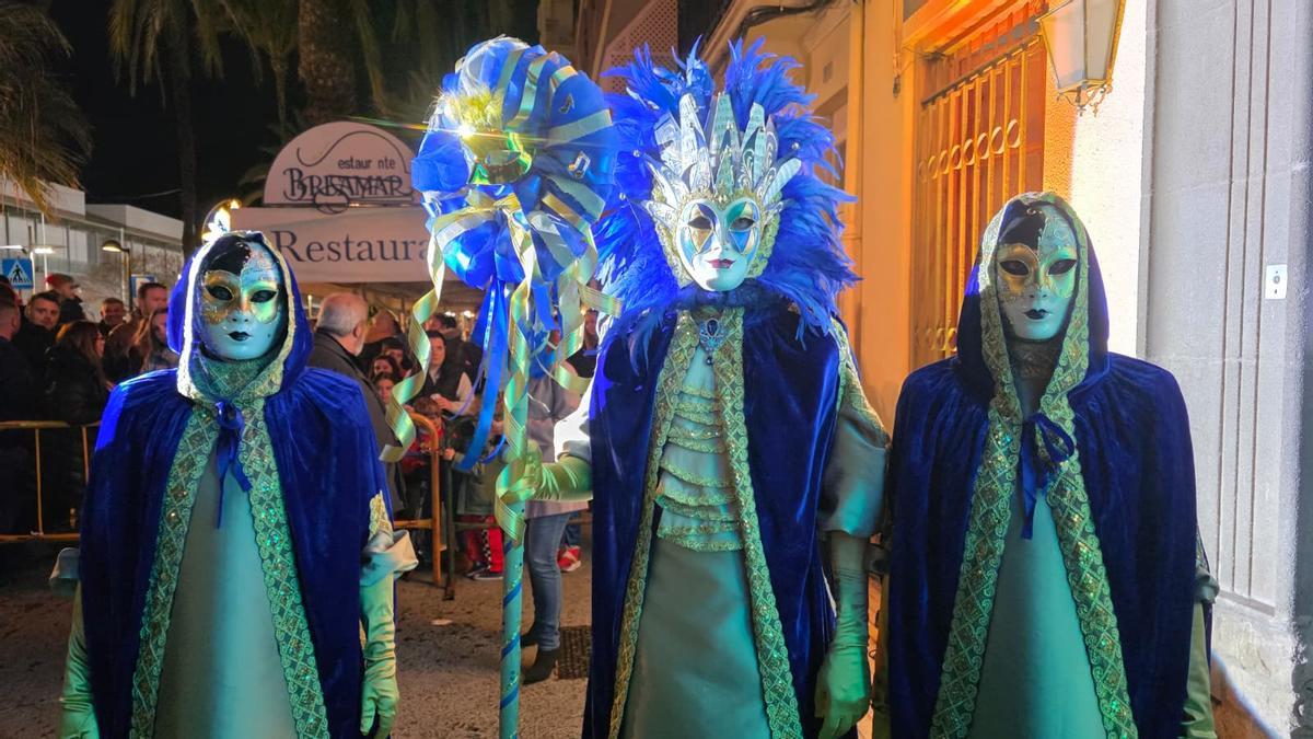 Galería: El viento no puede con el Carnaval en el Grau