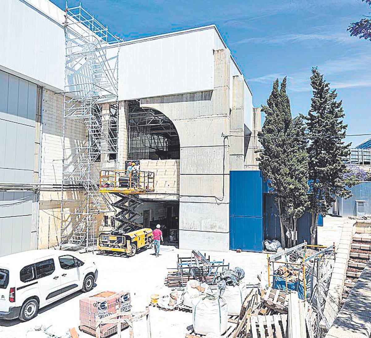ALICANTE.- OBRAS DE REMODELACION DEL PABELLON MUNICIPAL PITIU ROCHEL DE ALICANTE