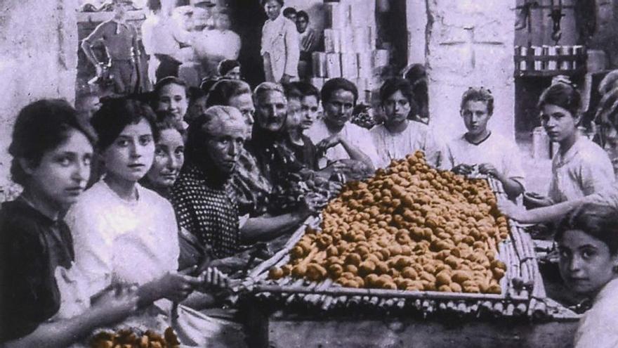 El llarg trajecte de les dones cap als feminismes