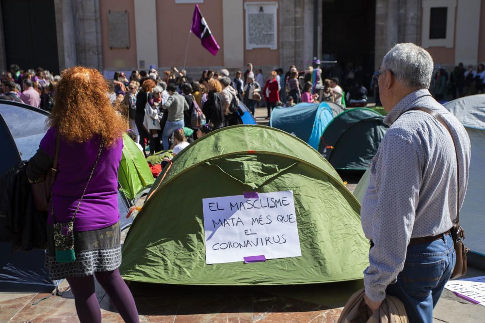 Actividades con motivo del 8M en la plaza de la Virgen