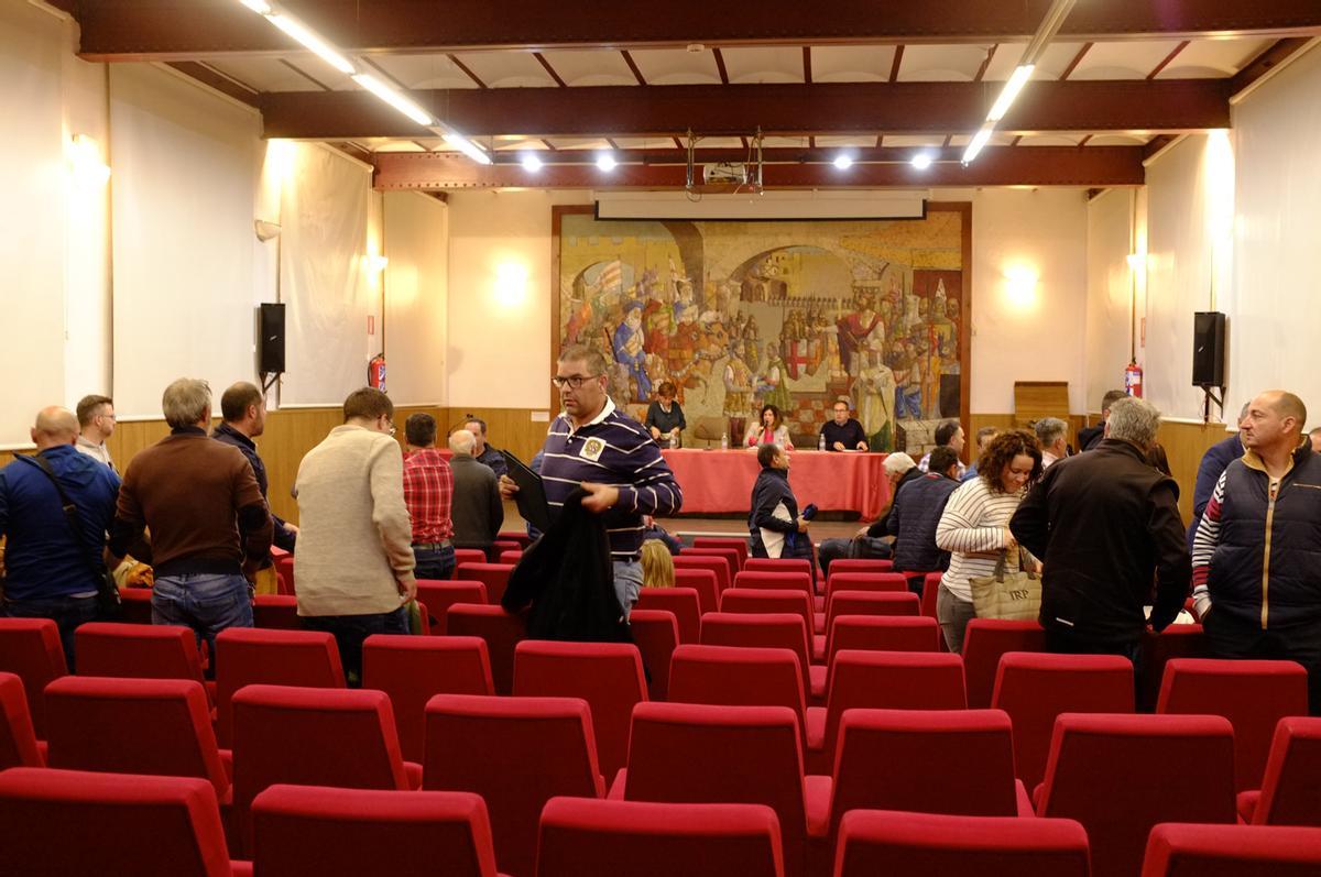 Una asamblea de la Mancomunidad de la ETAP de Benavente y Los Valles en la que se abordó la propuesta de Somacyl.