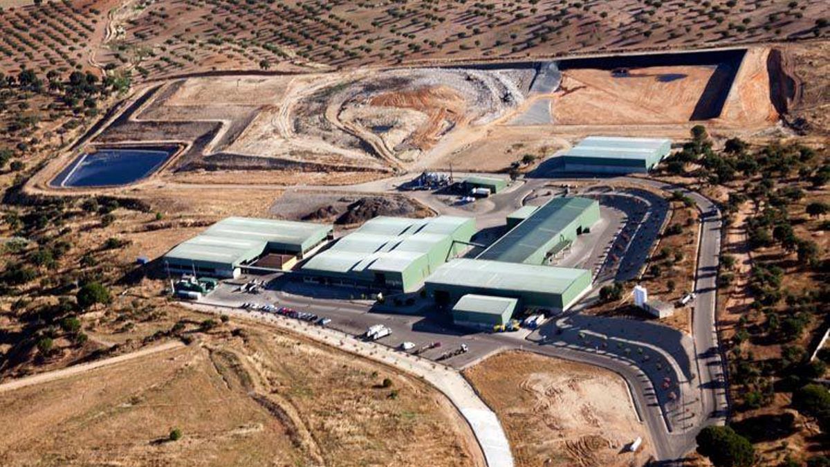 Vista aérea del Ecoparque de Badajoz gestionado por FCC.