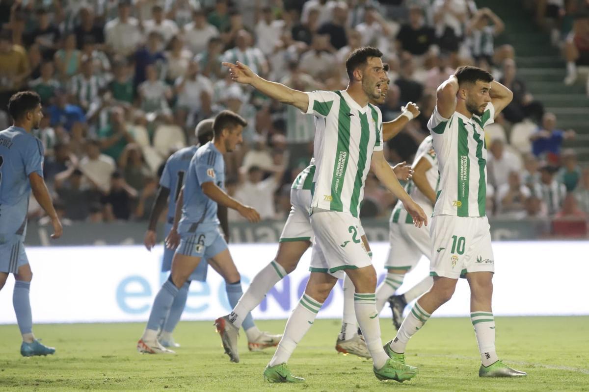 Córdoba CF-Burgos | Las imágenes del partido de Liga Hypermotion en El Arcángel