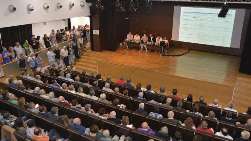 Asistentes, a la asamblea del PXOM en A Senra.