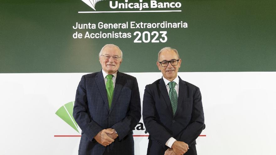 Los accionistas de Unicaja Banco respaldan a Rubiales, que apuesta por un &quot;crecimiento rentable&quot; y por la plantilla como &quot;pilar básico&quot;