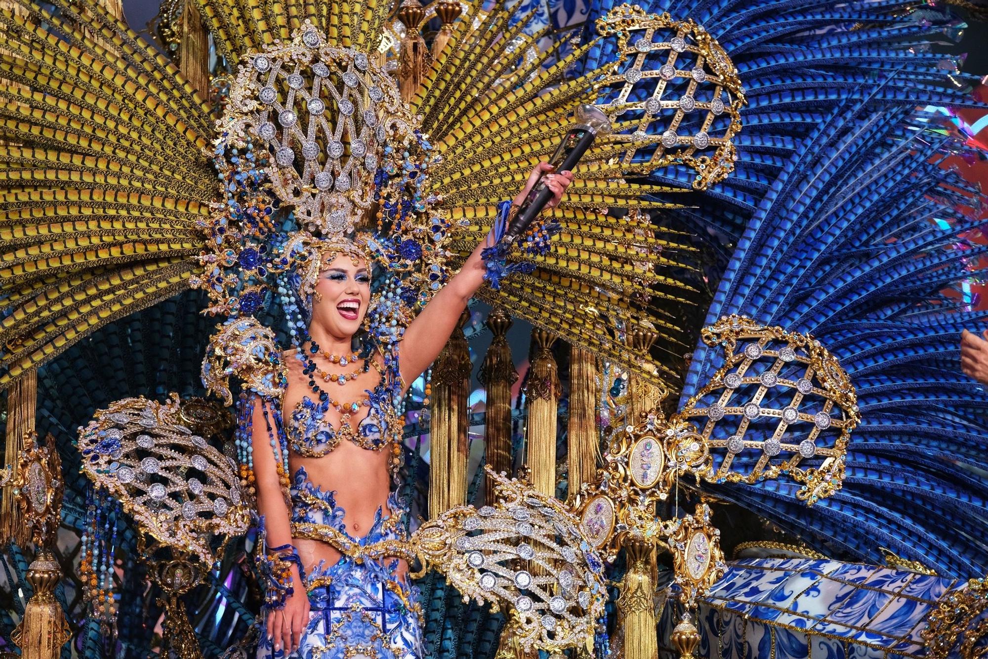 Adriana Peña Reina Del Carnaval De Santa Cruz De Tenerife El Día 1426